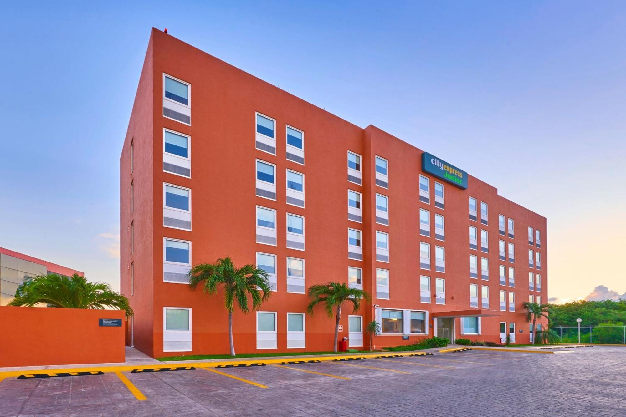 City Express Junior By Marriott Канкун Экстерьер фото